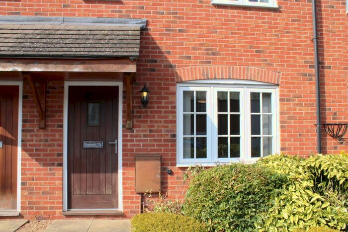 3 Bedroom Terraced House To Rent In Bleachfield Street, Alcester, B49