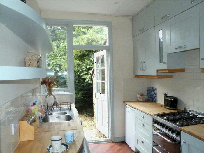 1 Bedroom Property To Rent In Maidstone Road, Bounds Green, London, N11