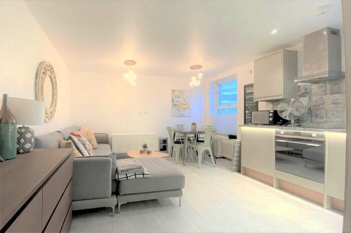 2 Bedroom Apartment To Rent In Bank Buildings, High Street, Willesden, London, NW10