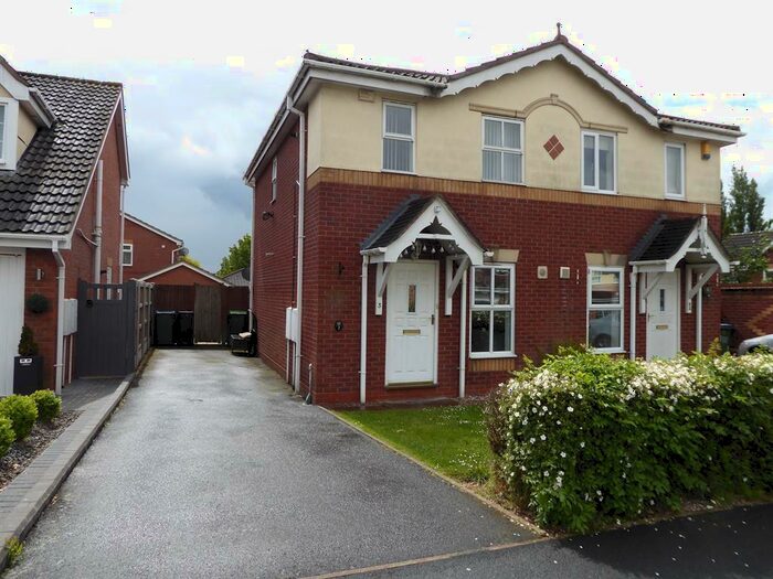 2 Bedroom Semi-Detached House To Rent In Bartleet Road, Smethwick, B67