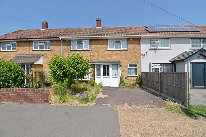 3 Bedroom Terraced House For Sale In Long Lane, Grays, Essex., RM16