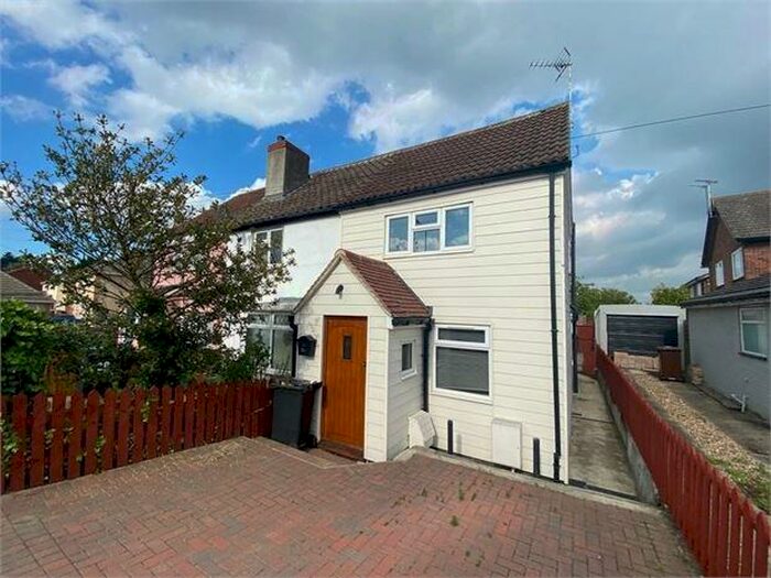 3 Bedroom Semi-Detached House To Rent In Turner Road, Colchester, CO4