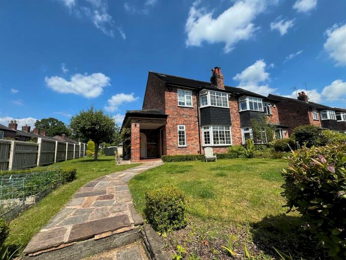 4 Bedroom House To Rent In Styal Road, Wilmslow, Cheshire, SK9