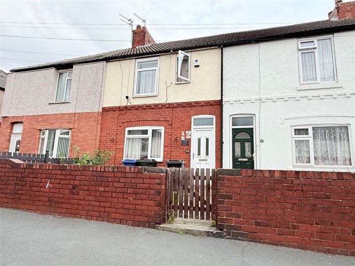 3 Bedroom Terraced House To Rent In Park Road, Askern, Doncaster, DN6