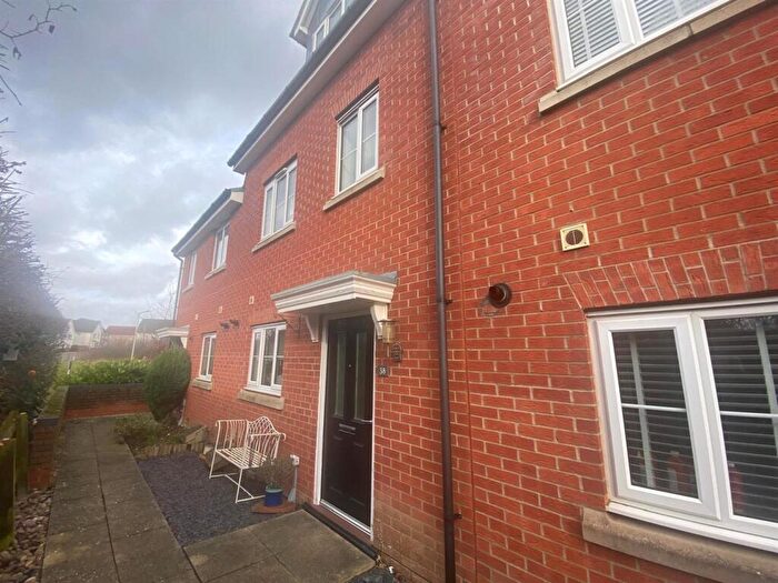 3 Bedroom Terraced House For Sale In Buzzard Rise, Stowmarket, IP14