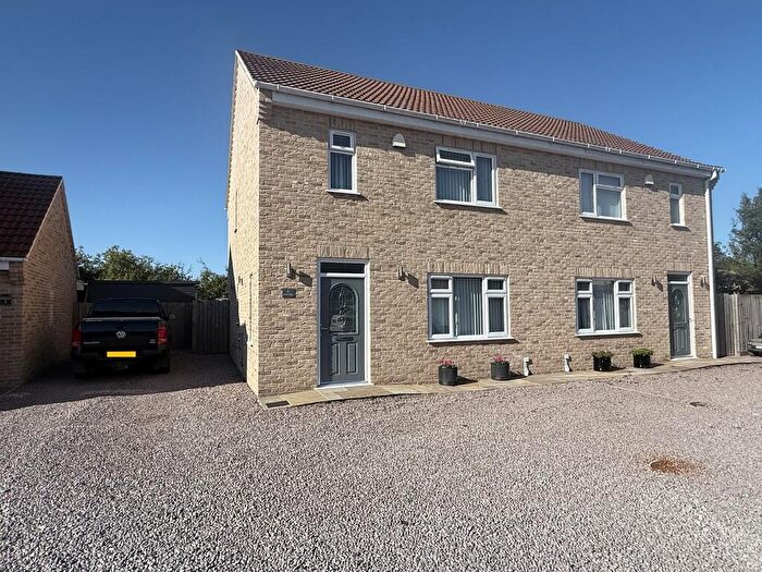 3 Bedroom Semi-Detached House For Sale In Kirton Close, Manea, March, Cambs., PE15