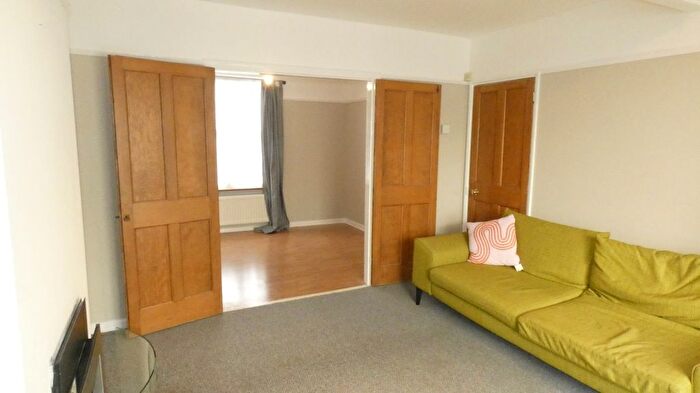 3 Bedroom Terraced House To Rent In Westcott Crescent, London, W7