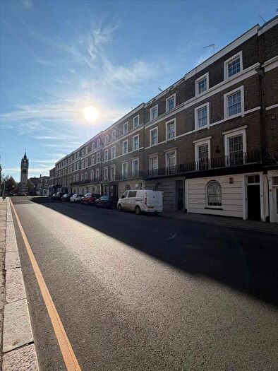2 Bedroom Flat To Rent In Harmer Street, Gravesend, DA12