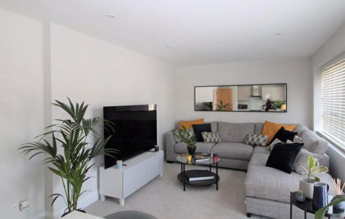 2 Bedroom Apartment To Rent In Hutton Road, Shenfield, CM15
