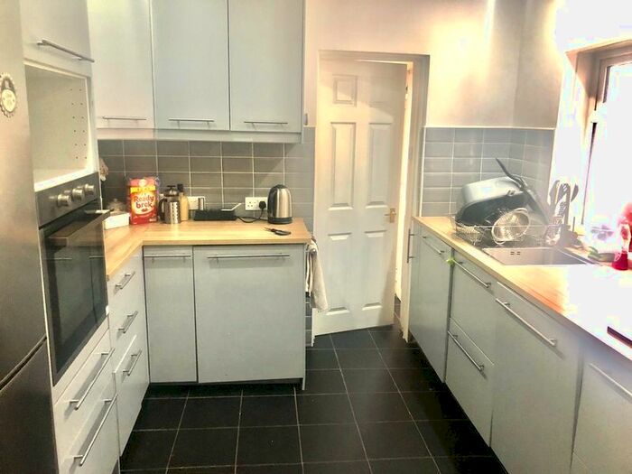 5 Bedroom Terraced House To Rent In Keppoch Street, Roath, Cardiff, CF24