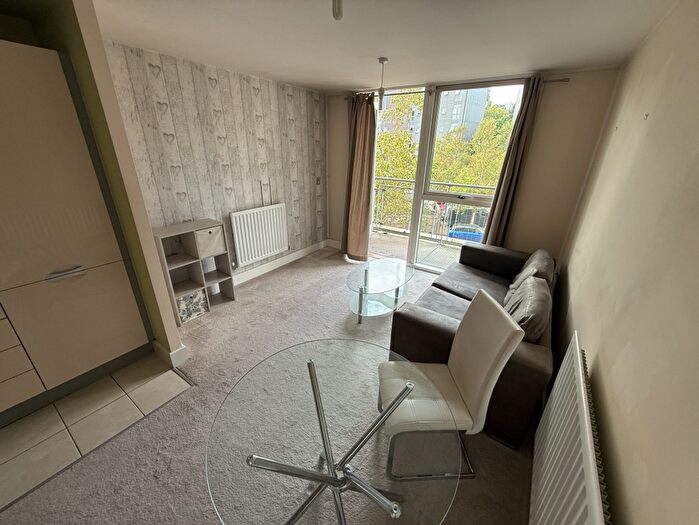1 Bedroom Flat To Rent In Longleat Avenue, Birmingham, B15
