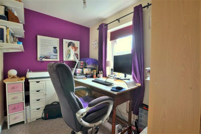 3 Bedroom End Of Terrace House For Sale In Crock Mead, Abbeymead, GL4