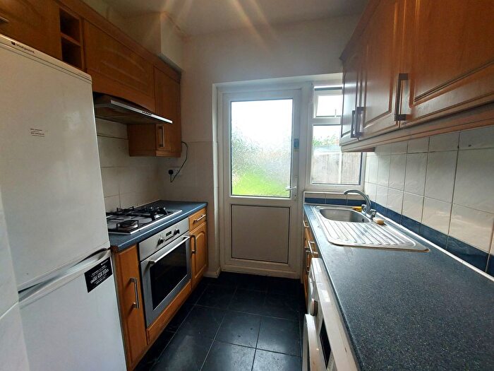 3 Bedroom Semi-Detached House To Rent In Mayesbrook Road, IG3