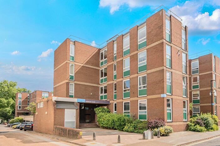 Studio For Sale In Wincott Street, London, SE11