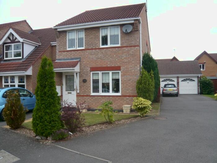 3 Bedroom End Of Terrace House To Rent In Greenfield Avenue, Balsall Common, Coventry, CV7
