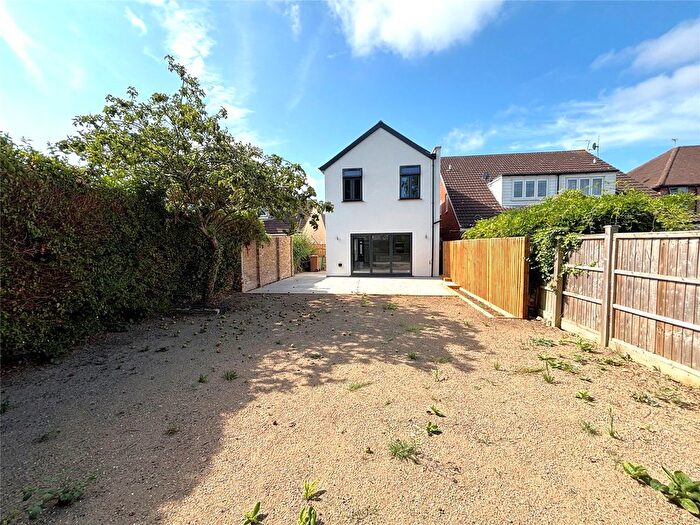3 Bedroom Detached House For Sale In Ashford, Surrey, TW15