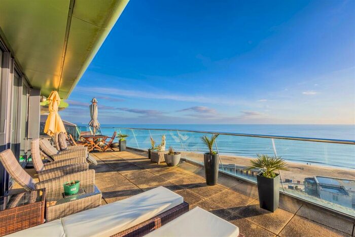 4 Bedroom Apartment To Rent In The Point, Marina Close, Boscombe Spa, Dorset, BH5