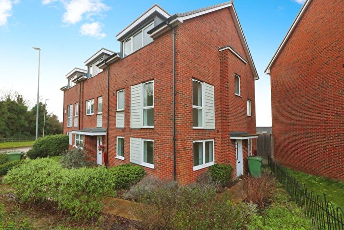 4 Bedroom Town House For Sale In Temple Hill (S), Dartford, DA1