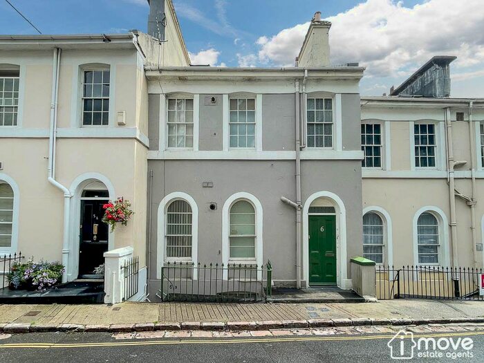 1 Bedroom Flat To Rent In Coburg Place, Torquay, TQ2