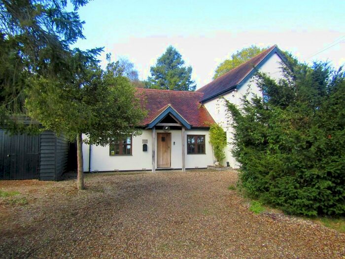 4 Bedroom Detached House To Rent In Whitehall Lane, Thorpe-le-soken, CO16