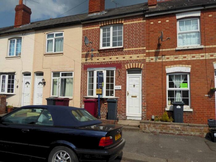 2 Bedroom House To Rent In Wykeham Road, Reading, RG6