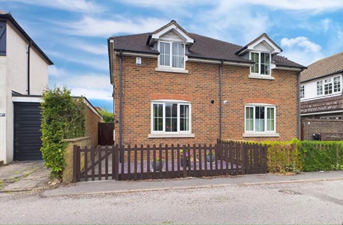 2 Bedroom Semi-Detached House For Sale In Ottways Avenue, Ashtead, KT21