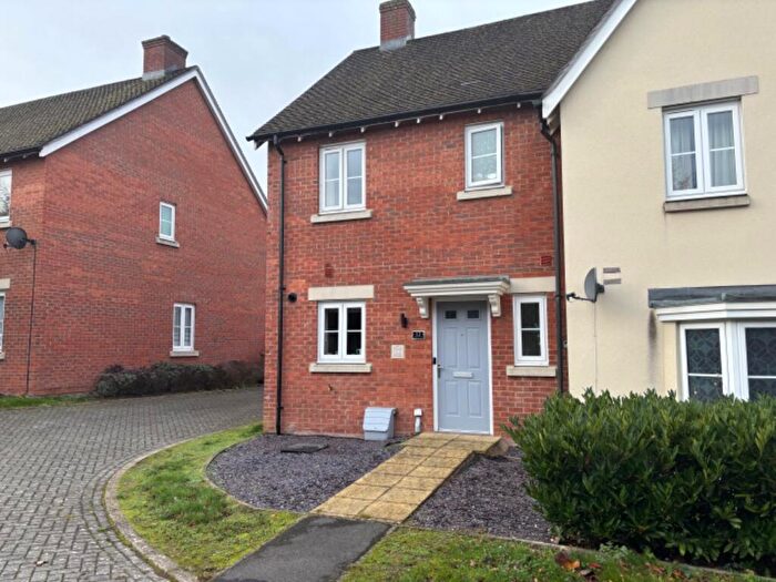 3 Bedroom Semi Detached House For Sale In Mile Close, Andover, Hampshire, SP11