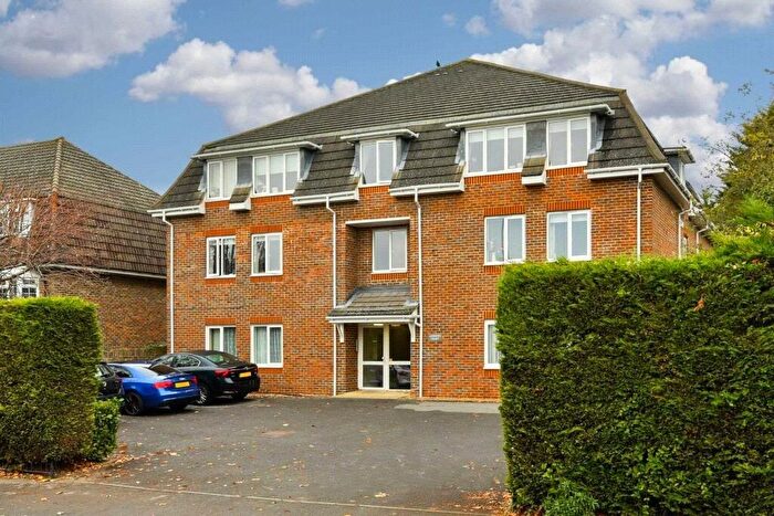 2 Bedroom Apartment To Rent In Alexandra Road, Epsom, Surrey, KT17