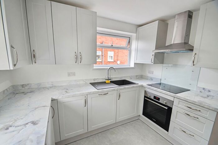 2 Bedroom Maisonette To Rent In Avondale Avenue, Staines-Upon-Thames, TW18
