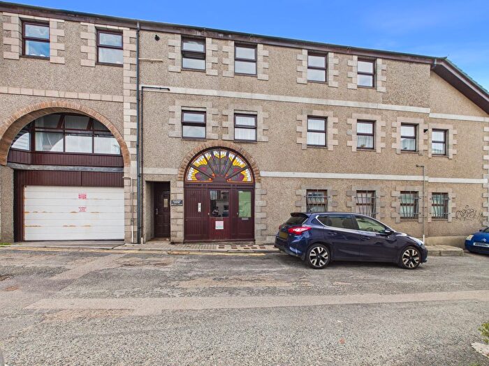 2 Bedroom Flat For Sale In Market Square, Hayle, TR27