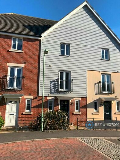 3 Bedroom Terraced House To Rent In Skylark Way, Stowmarket, IP14