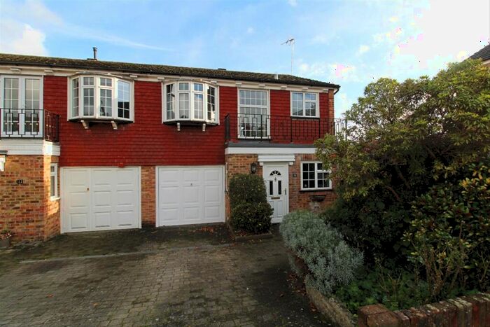 3 Bedroom End Of Terrace House To Rent In Linden Grove, Lindfield, Haywards Heath, RH16