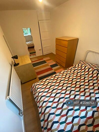 5 Bedroom Maisonette To Rent In Wenlock Court, London, N1