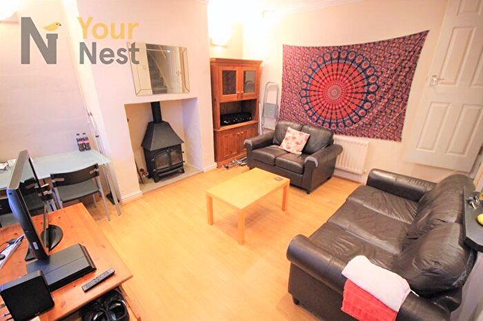 3 Bedroom Terraced House To Rent In Granby Place, Headingley, Leeds, LS6