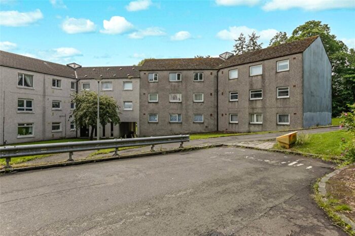 3 Bedroom Flat For Sale In Tarbolton Road, Cumbernauld, Glasgow, North Lanarkshire, G67