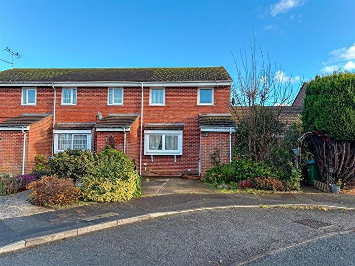 3 Bedroom End Of Terrace House For Sale In Douglas Close, Ford, Arundel, BN18