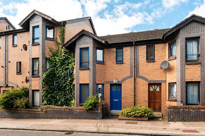 2 Bedroom Terraced House For Sale In St James Court/Arklay Street, Dundee, DD3