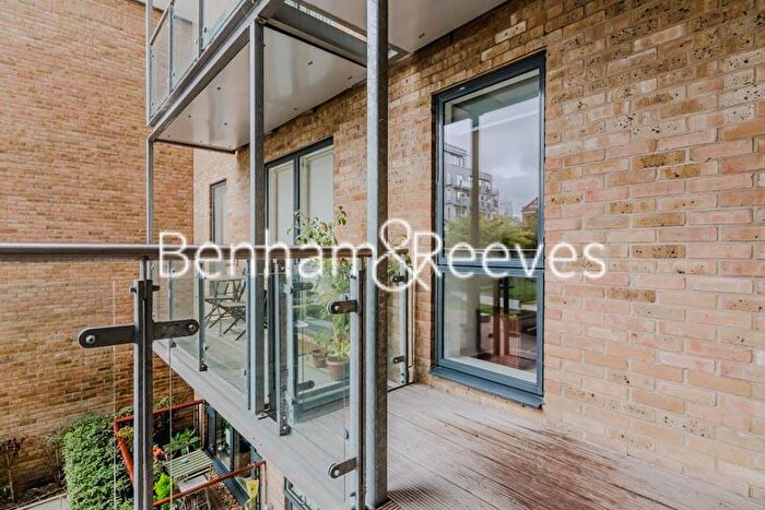 1 Bedroom Apartment To Rent In Ceram Court, Seven Sea Gardens, E3