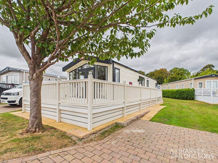 2 Bedroom Park Home For Sale In Llanedwen, Anglesey, LL61