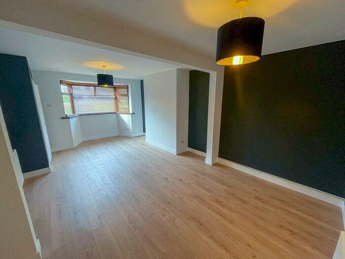 4 Bedroom Terraced House To Rent In Mannin Road, Romford, Essex, RM6