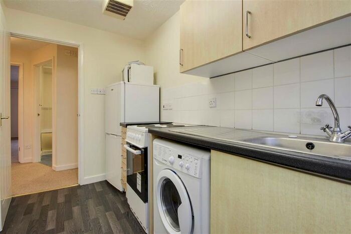 1 Bedroom Flat To Rent In Margam Crescent, Monkston, Milton Keynes MK10