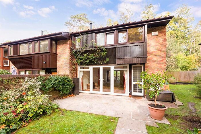 4 Bedroom House To Rent In Avon Vale, Stoke Bishop, BS9