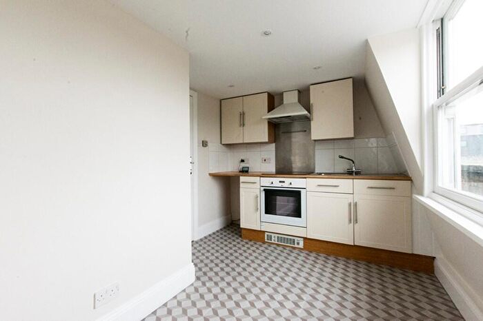 1 Bedroom Apartment To Rent In St Georges Place, Cheltenham, GL50