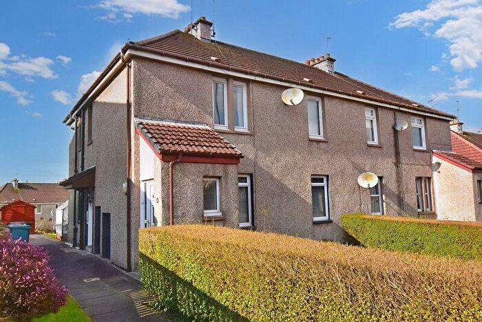2 Bedroom Flat To Rent In Howe Road, Kilsyth, G65