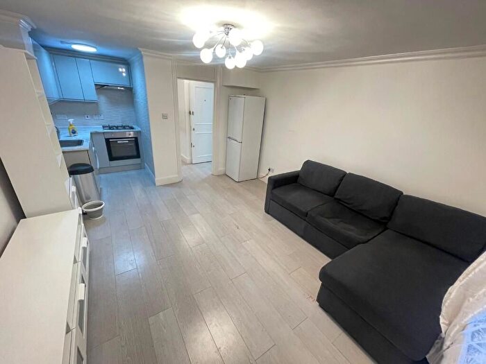 1 Bedroom Flat To Rent In Blackstock Road, Finsbury Park, N4