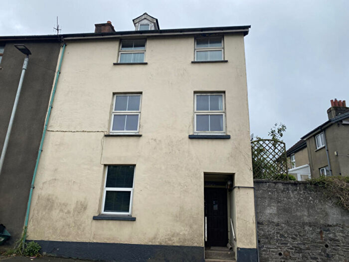1 Bedroom Flat To Rent In Okehampton, Devon, EX20