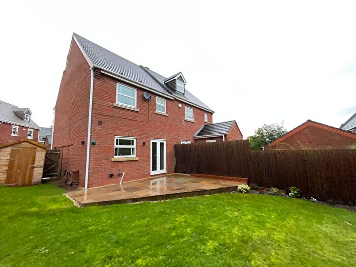 3 Bedroom Property To Rent In Shaftsbury Drive, Burntwood, WS7
