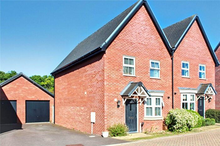 3 Bedroom Semi-Detached House For Sale In Framingham Crescent, Poringland, Norwich, Norfolk, NR14