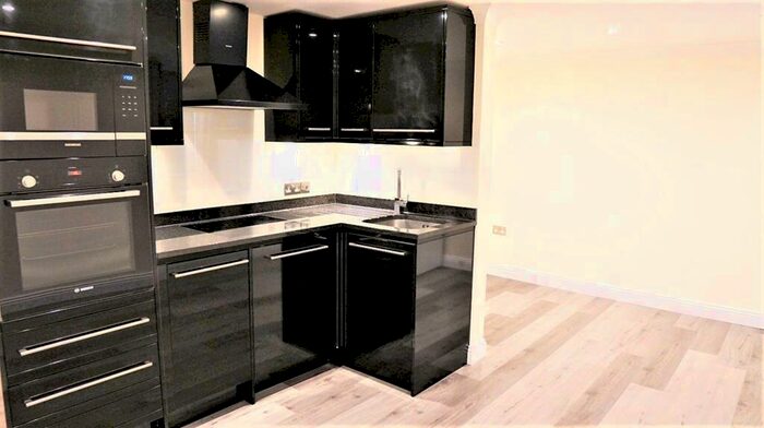 Studio To Rent In Silbury Avenue, Colliers Wood, London, London, CR4