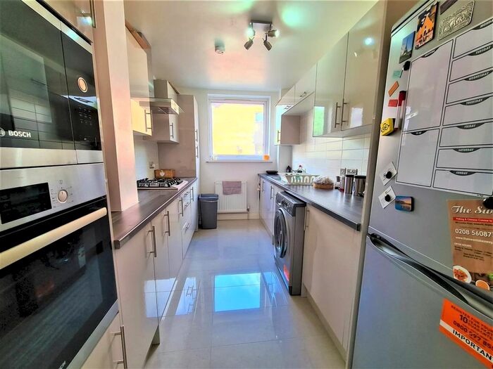 2 Bedroom Flat To Rent In College Road, Osterley, Isleworth, TW7